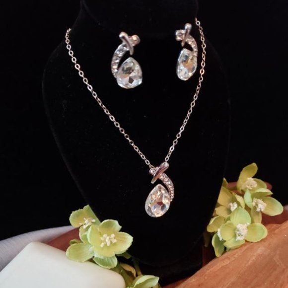 Crystal Necklace/Earring Gift Set - New - Picture 1 of 6